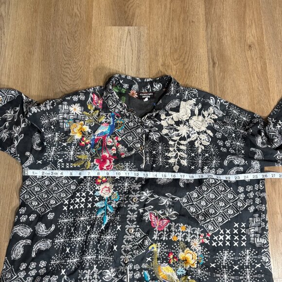Johnny Was Senia Oversized Shirt size L large Embroidered top birds floral - Picture 12 of 13